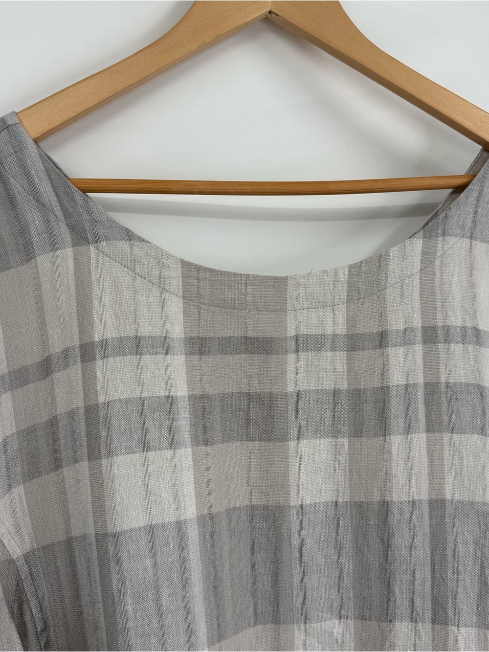Eileen Fisher Shift Dress Size 3X Organic Linen Cotton Plaid V-Back Pockets Gray - Picture 7 of 10